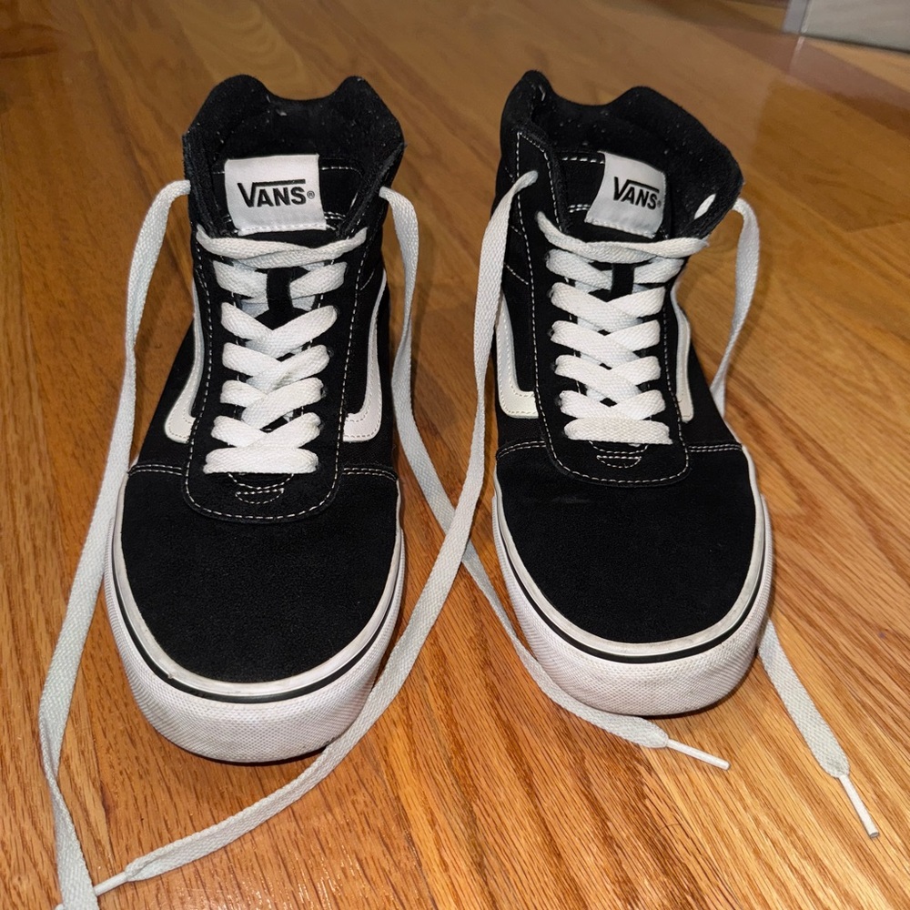 Men’s vans high top sneakers